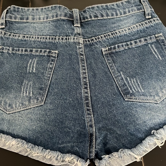 Shorts - Picture 2 of 2